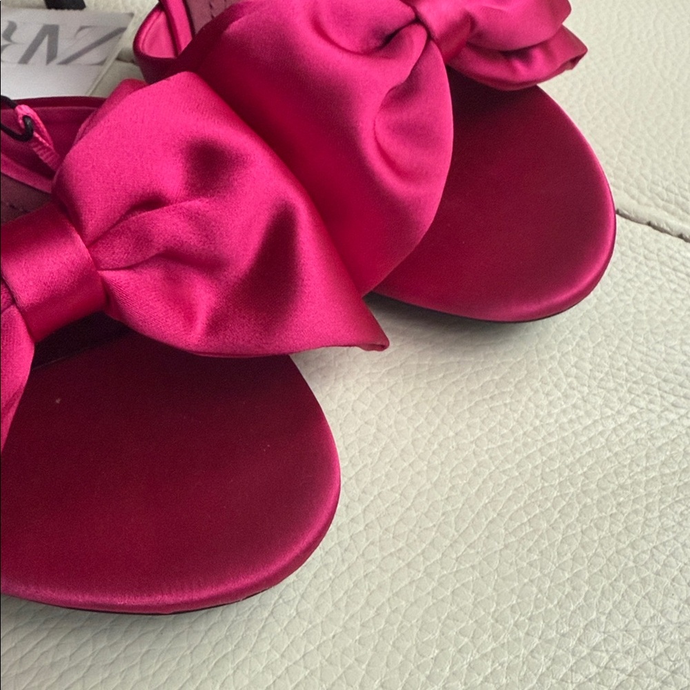 Zara Fuchsia Satin Bow Heels‎ - Picture 12 of 12